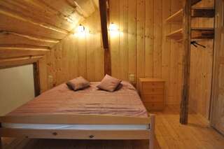 Фермерские дома Czarnotka Mirsk Двухместный номер с 1 кроватью и собственной ванной комнатой-11